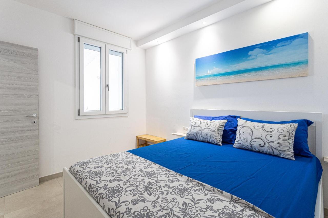 Resort Almaredamarra Con Piscina E Idromassaggio Sul Mare Torre San Giovanni Exterior foto